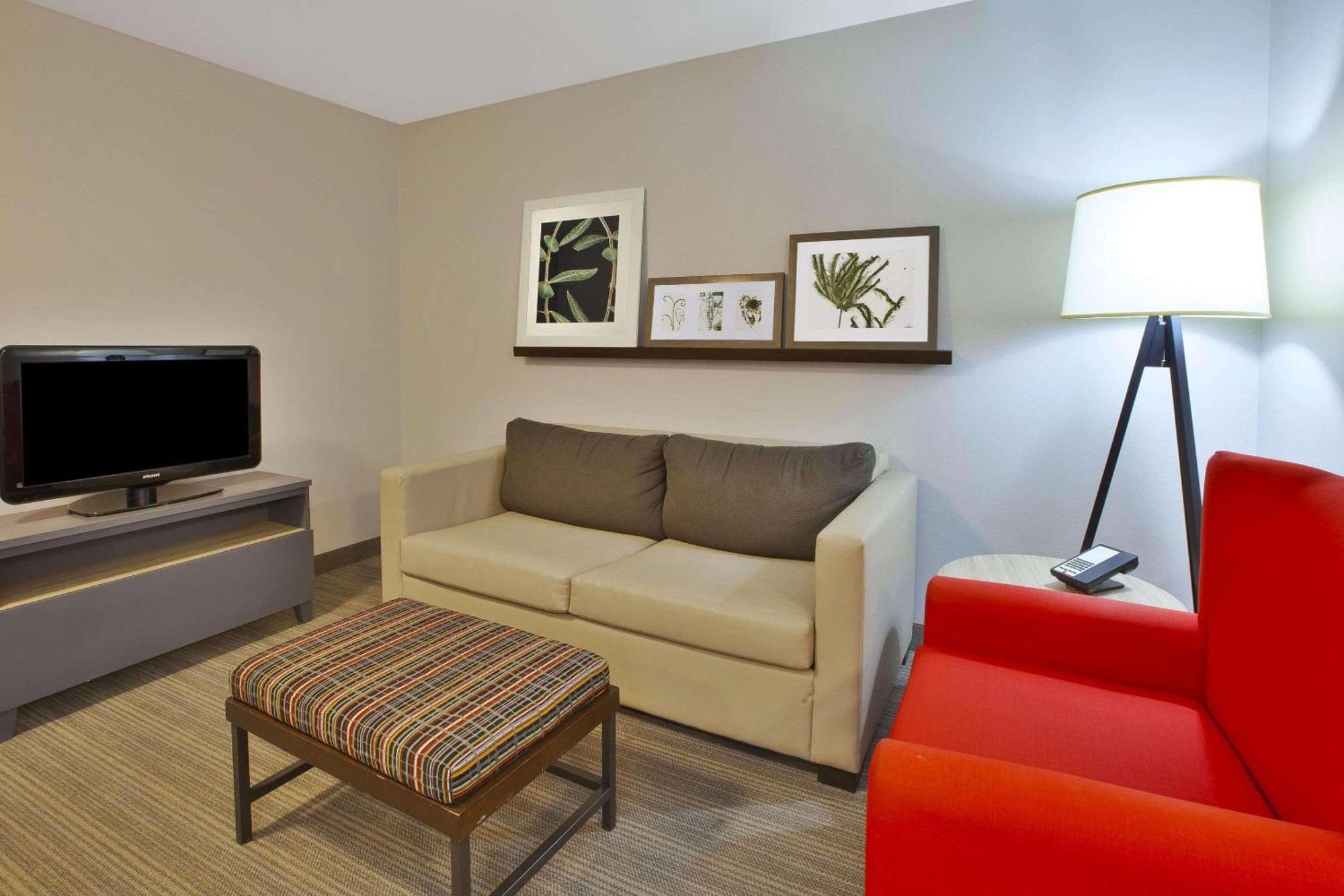 Country Inn & Suites By Radisson, Big Rapids, Mi מראה חיצוני תמונה