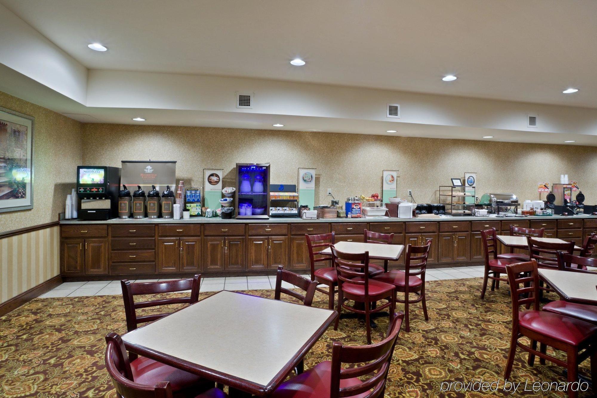 Country Inn & Suites By Radisson, Big Rapids, Mi מראה חיצוני תמונה