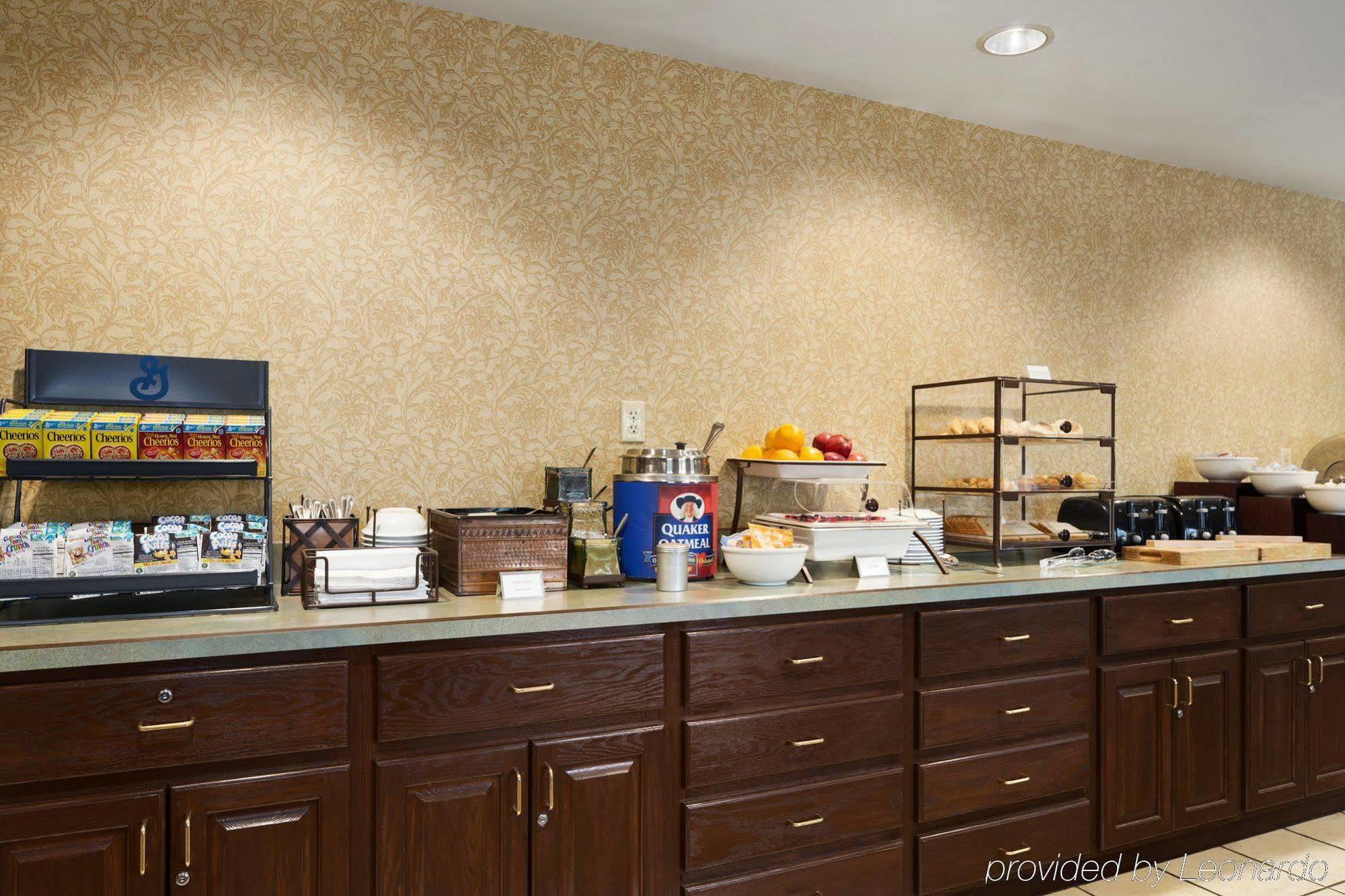 Country Inn & Suites By Radisson, Big Rapids, Mi מראה חיצוני תמונה