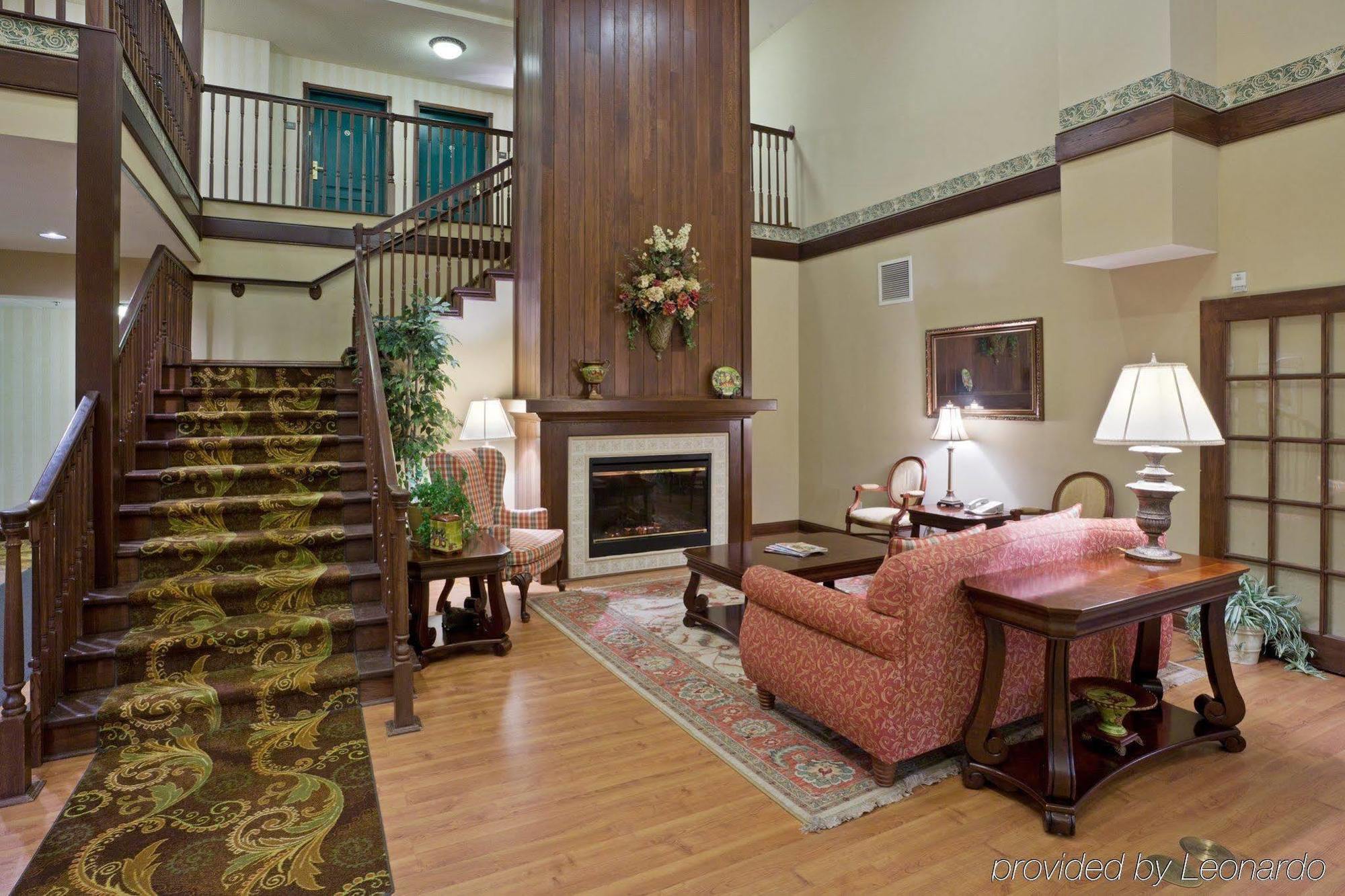 Country Inn & Suites By Radisson, Big Rapids, Mi מראה חיצוני תמונה