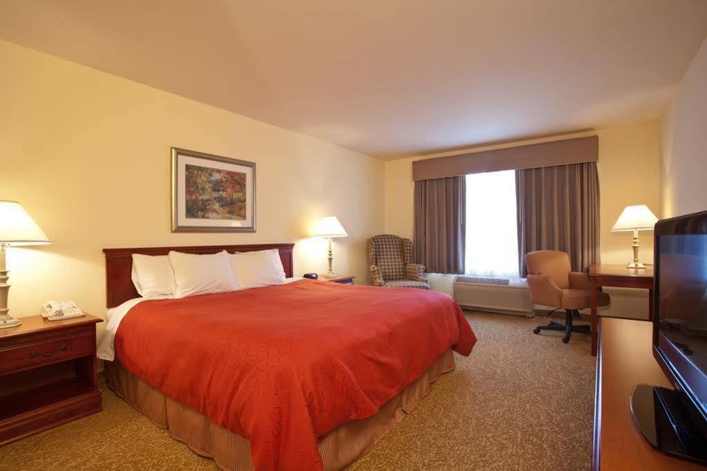 Country Inn & Suites By Radisson, Big Rapids, Mi חדר תמונה